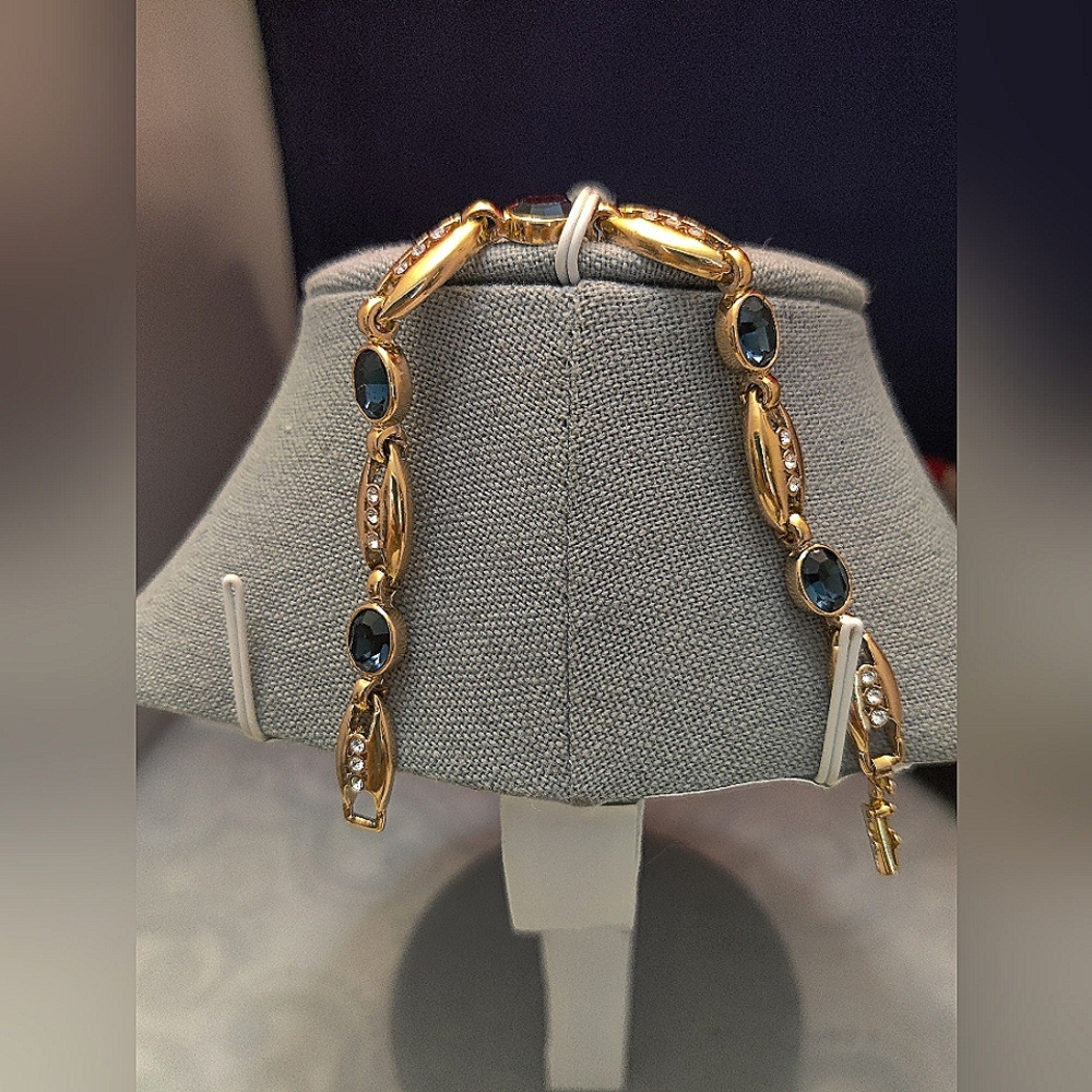 Vtg. AFJ Blue and Goldtone   7" Bracelet